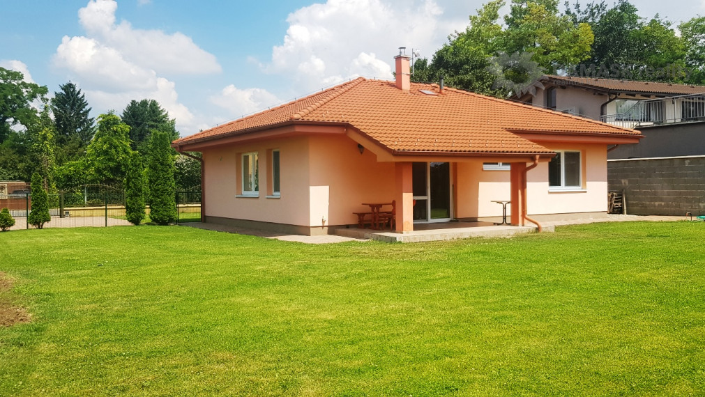 Prenájom - 4 izbový rodinný dom s dobrou atmosférou - Dunajská Lužná, k dispozícii